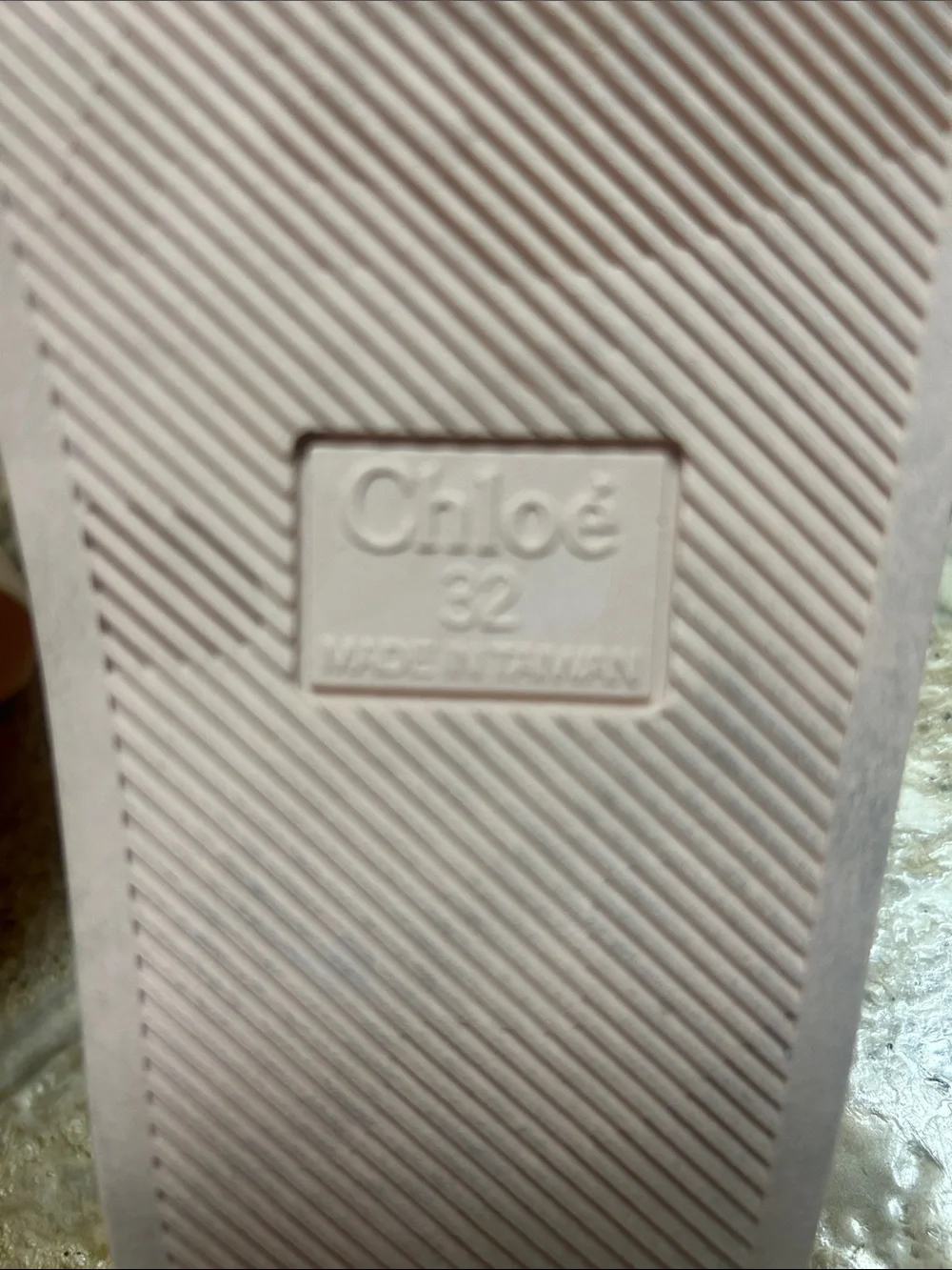 Chloe Scalloped Slides